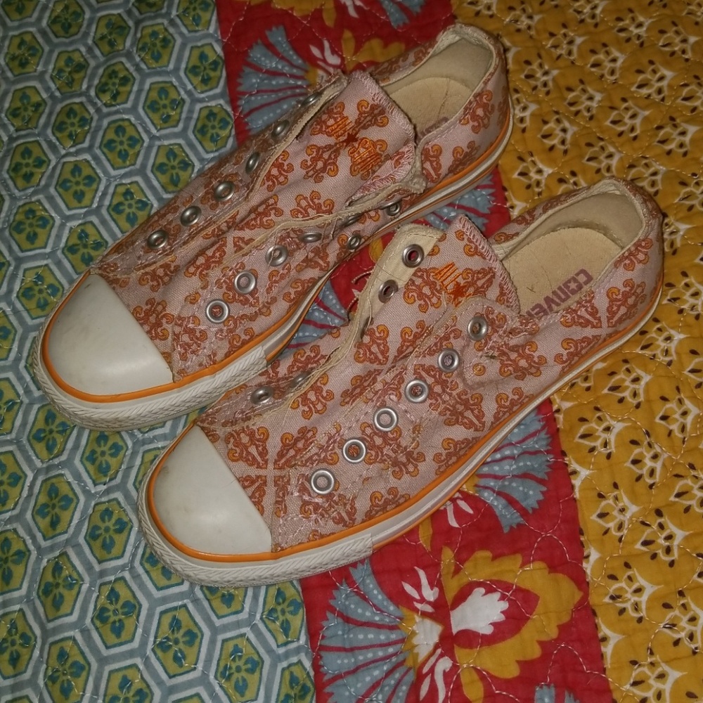Converse